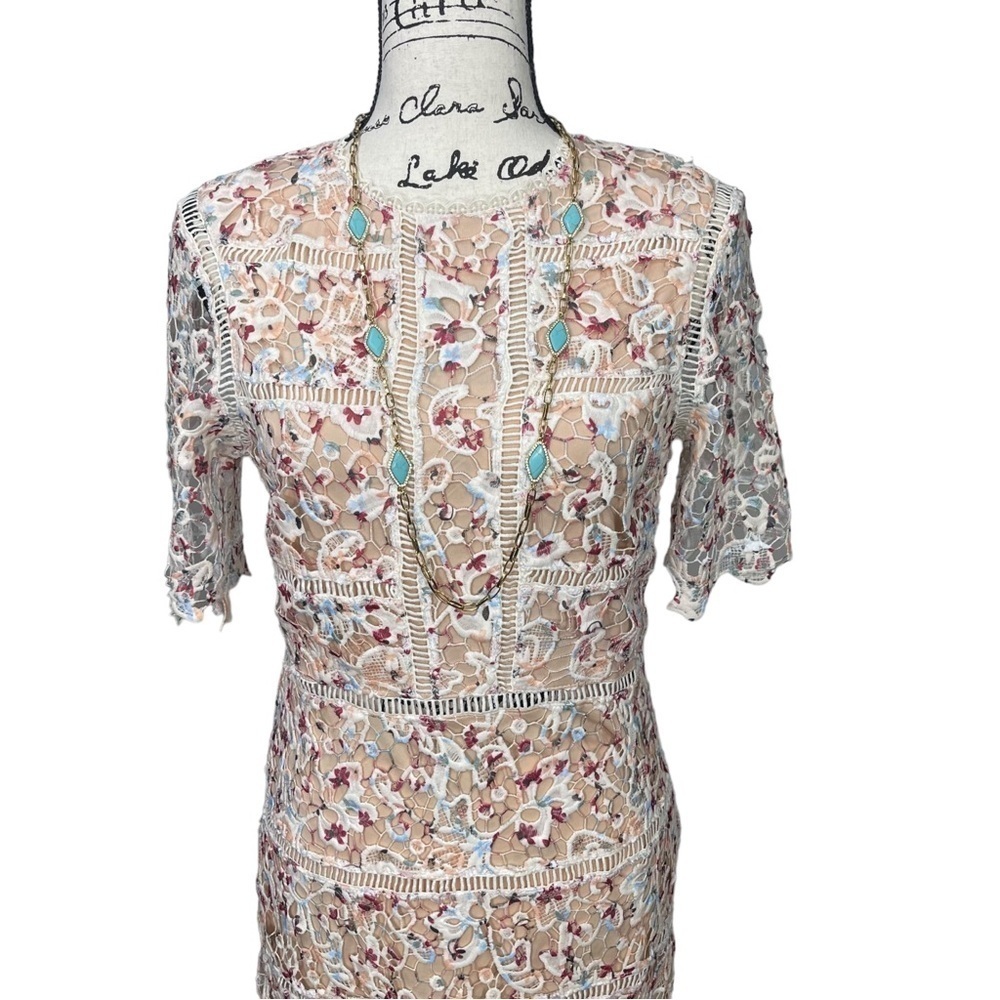 Fab’rik Lace Crochet Overlay Floral Zip Back Mini Dress Size M White Tan Red - Picture 4 of 13